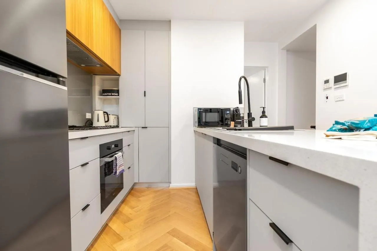 2-Storey Lumiere Townhouse With Private Courtyard Canberra